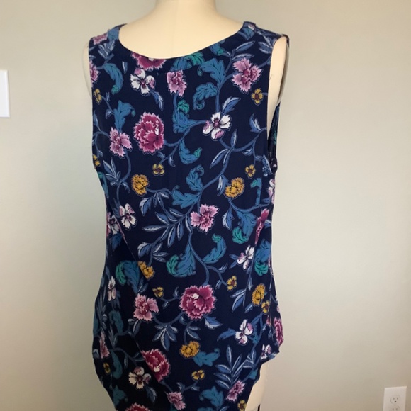 High low blue floral tank - Picture 3 of 5